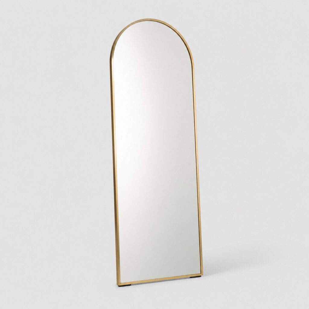 Miroir sur pied en arche 165 × 60 cm à cadre métal doré satiné